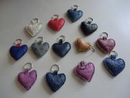 Porte clef coeur en cuir d'autruche